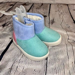 Cat and Jack toddler boots size 5 NWT